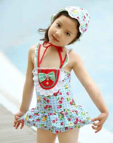 女童水果沙滩行可爱草莓印花泳装