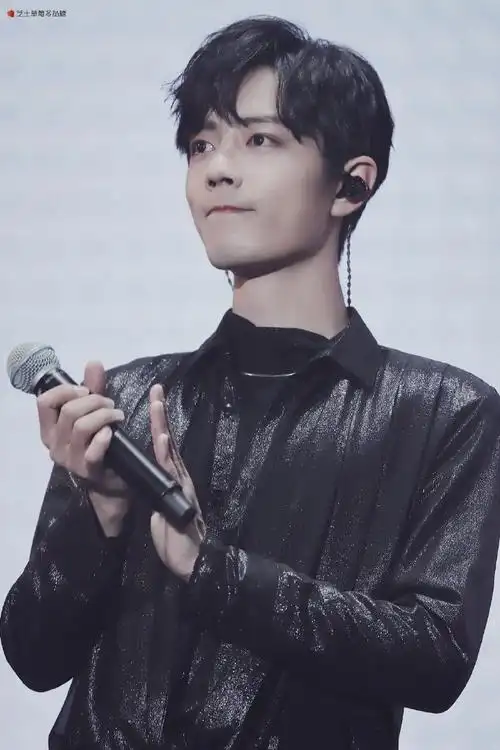 190921 陈情令泰国见面会#肖战平安喜乐#  甜甜的笑好帅啊,360度无亖