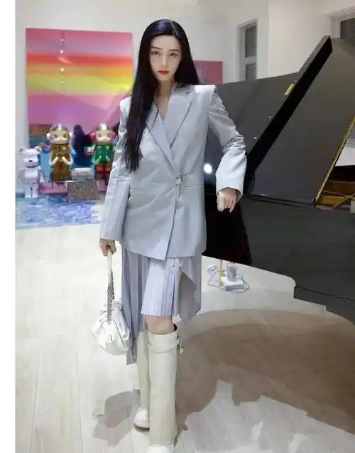 原创如何根据头部深浅选择最佳服装用色看范冰冰的色彩搭配就知道了