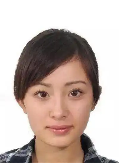 杨幂素颜证件照