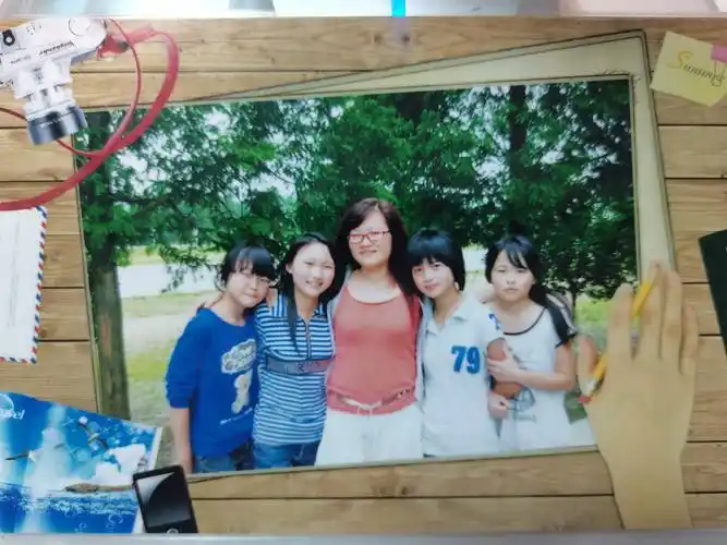 写美篇        和生活斗智斗勇,看见农田的小麦以为是青草,被同事笑