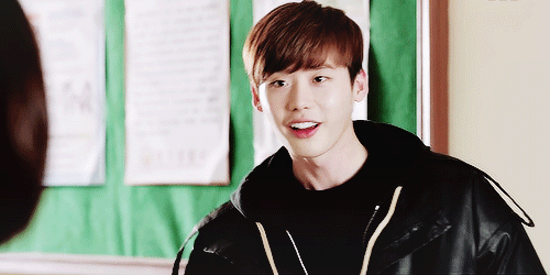 李钟硕帅气可爱gif动图_动态图_表情包下载_soogif