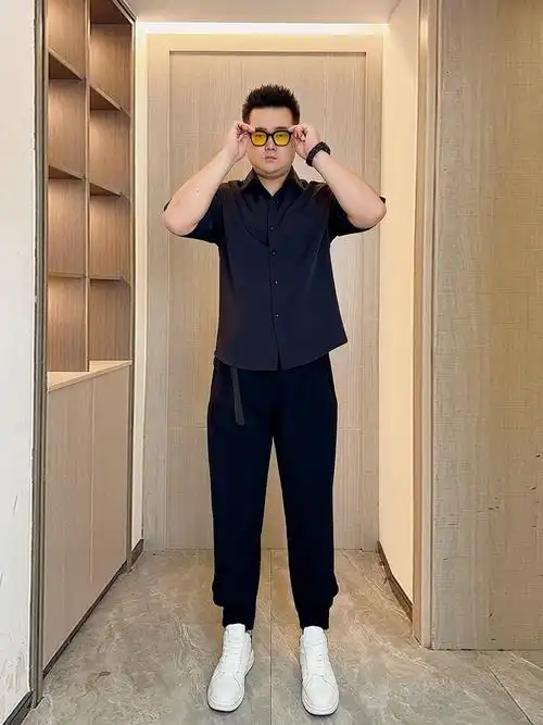 夏季微胖男生显瘦穿搭短袖衬衫男宽松大码胖子半袖衬衣轻熟风冰丝