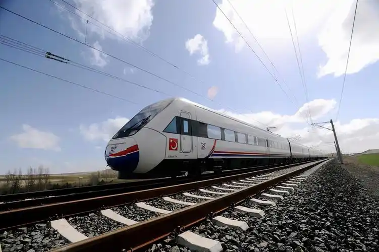 第一条走出国门的铁路土耳其伊安高铁让中国基建火遍全球