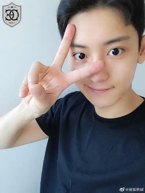 朴灿烈退伍后首晒照##朴灿烈正式退伍