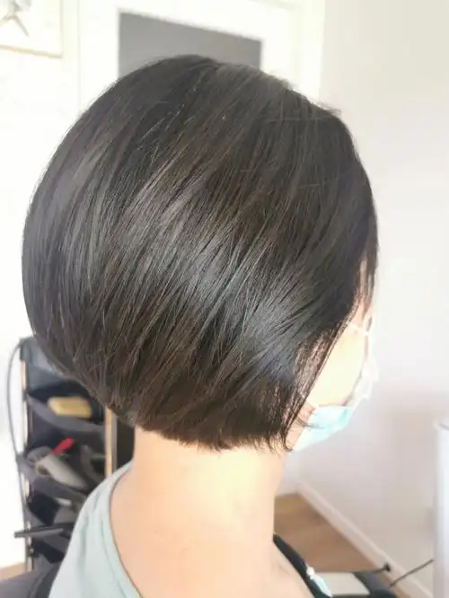 蓬松气质减龄个性短发发型