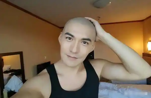 回顾:靠刘海别说颜值高7位明星告诉你,真正帅的人根本不靠发型