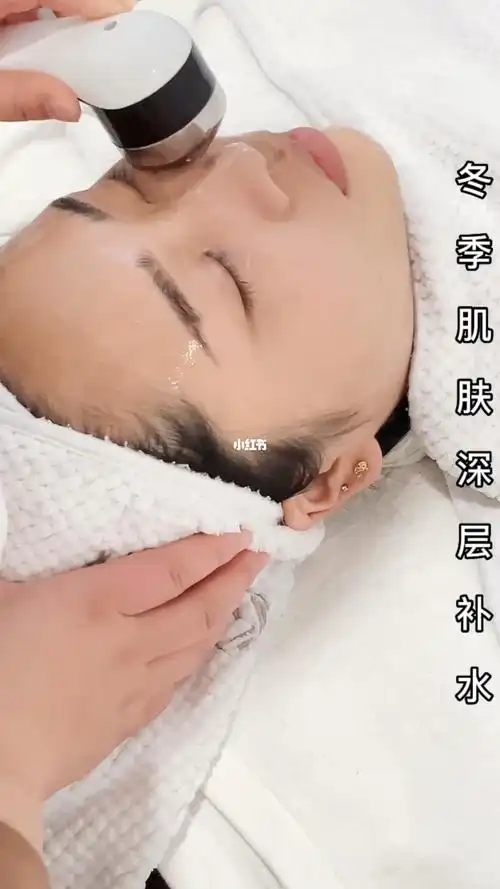 沉浸式冬季肌肤深层补水