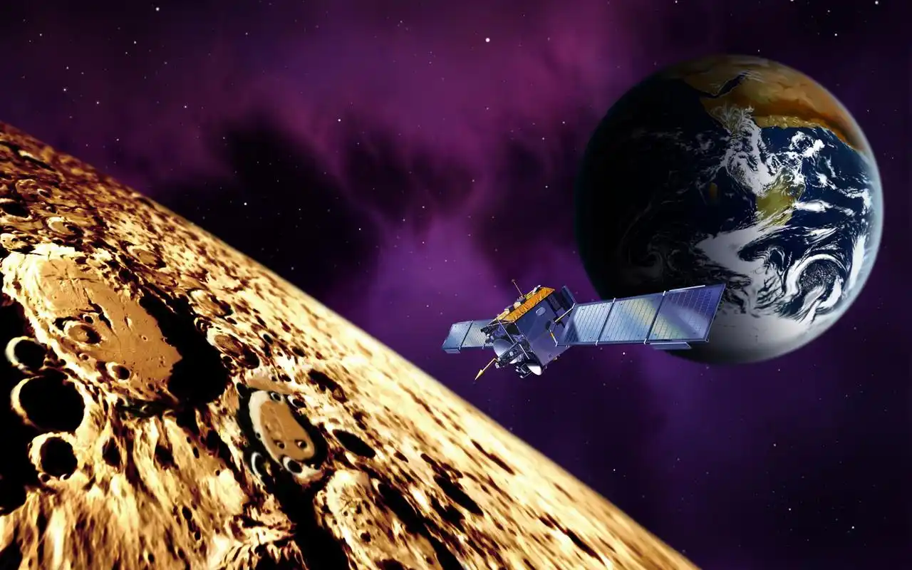 外太空银河系飞船卫星等高科技军事装备图片2(20p)