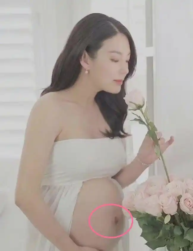 张雨绮孕肚照曝光肚大如箩四肢纤细颜霸肚脐妊娠纹明显