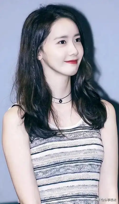 林允儿明星壁纸(8)