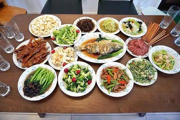 吃货界开外挂啦,星级酒店大厨上门为你张罗一桌私房菜!