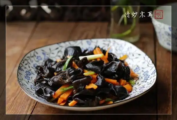 【清炒木耳】春飞桃舞瘦身时