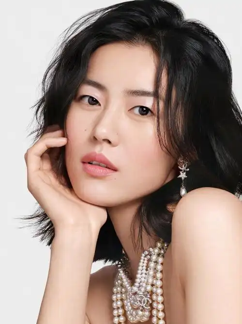 刘雯性感美妆大片写真图片45