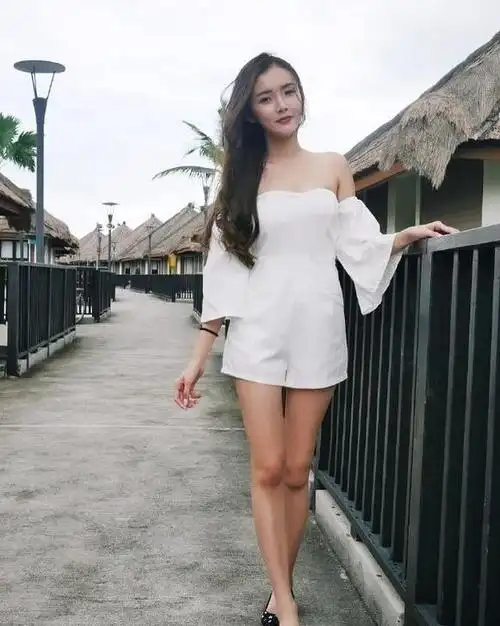 身高1米58的妹子身材丰腴有型是你喜欢的类型吗