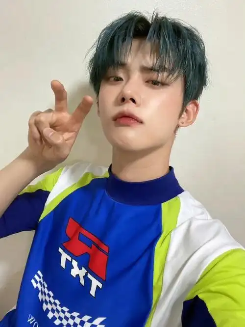 论机车服跟然竣的适配度#txt崔然竣  #向全世界安