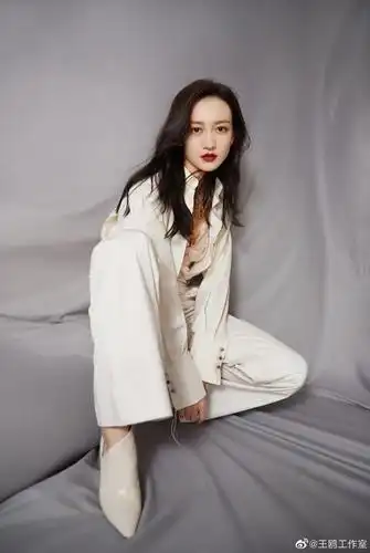 1 / 9   是辣椒云尼拿味的奶油冰淇淋?@王鸥angel