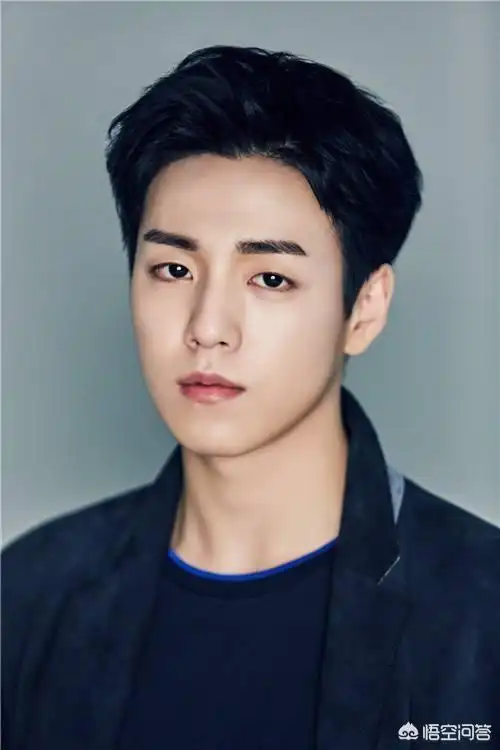 韩国男明星生活照(男明星的生活照)-第13张图片