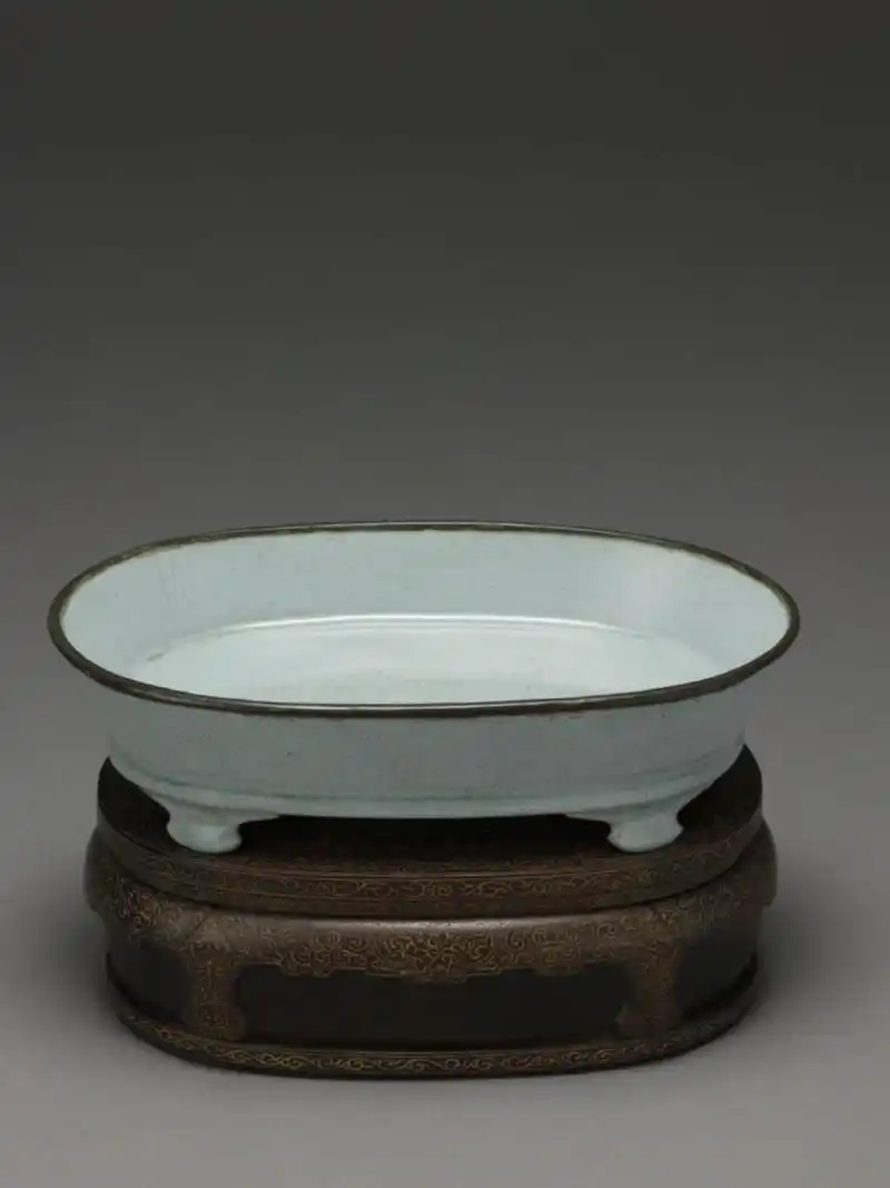 16615-26615  北宋丨汝窑青瓷无纹水仙盆 高6