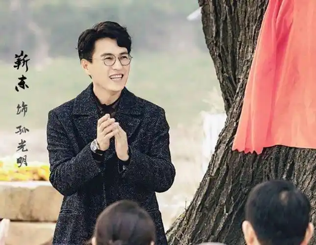 靳东又一新剧来袭,搭档女主大家都满意,和女二是再度合作!