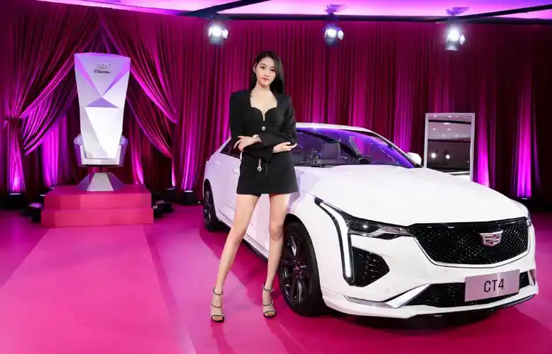 关晓彤凯迪拉克活动照性感图片77