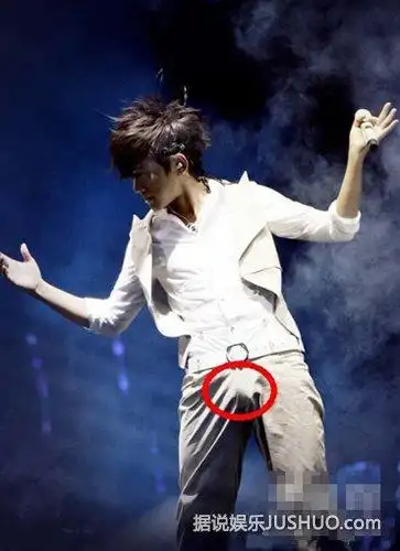 盘点男明星起生理反应"激凸"的10大尴尬瞬间