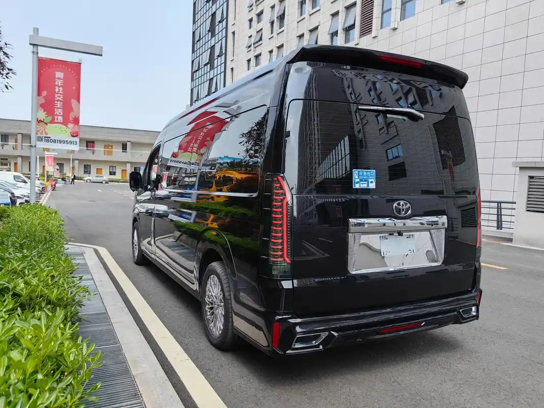 纯进口,3.5l大排量丰田海狮高端定制七座商务车,蓝牌c照上路