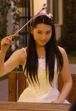 《家有儿女》而一炮走红,却因生活腐烂不堪渐渐被淡忘_宁丹琳_杨紫