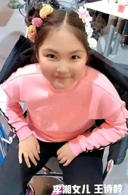 15位明星的漂亮女儿照片,看看谁在你心中最漂亮吧