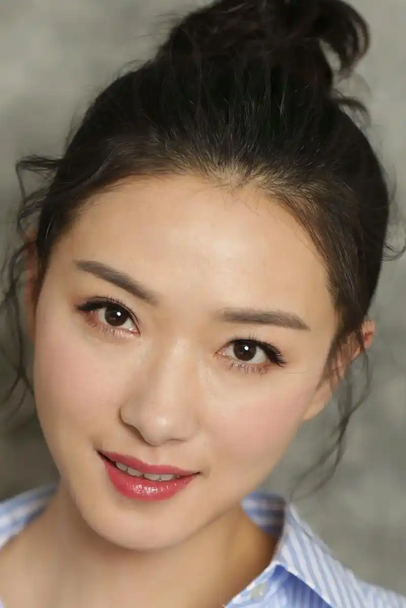 万茜皮肤这么好,看了感觉自己有容貌焦虑了.#原相机 #万茜 - 抖音