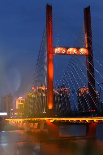 吉林市. 临江门大桥 - 雨霁帆影