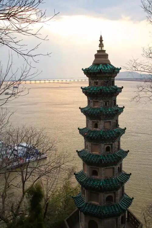 苏东坡在这夜游,彭玉麟在这水战,鄱阳湖边的名山——石钟山