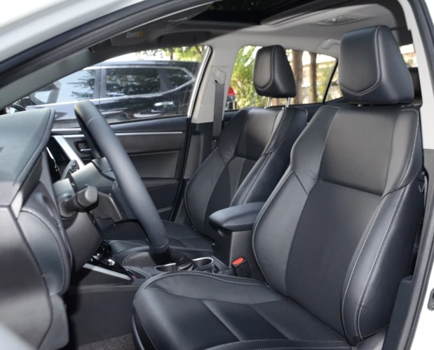 丰田-雷凌双擎的浅析,喜欢这款车的朋友,快来看看吧!