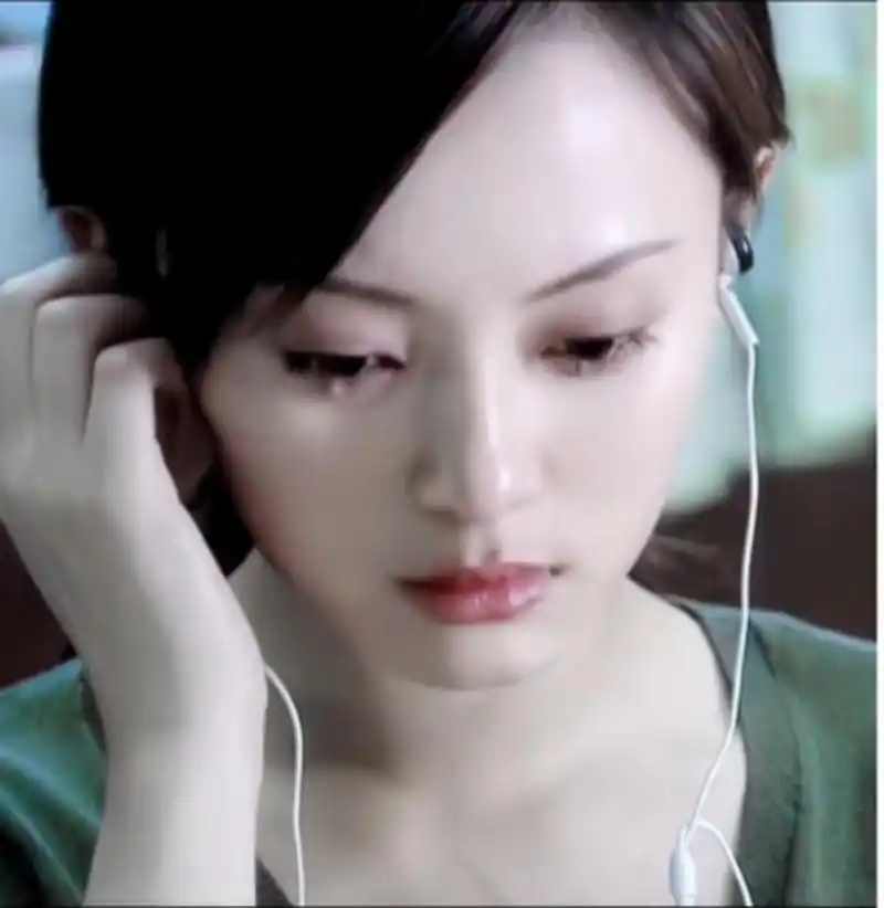 孙俪年轻的时候也拍过偶像剧,这清冷破碎感也很绝,哭的太有感染力了!