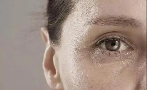 皮肤暗淡无光彩斑点渐多怎么办?漂亮的女人都在用这款面膜!