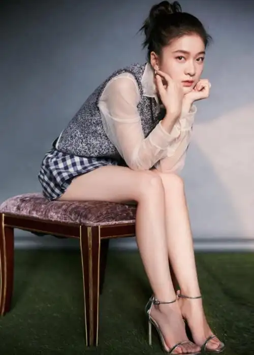 张雪迎身高张雪迎这双又长又直的美腿真撩人