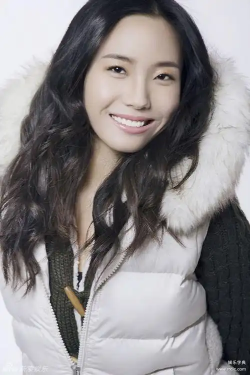 邻家女桑婷婷推全新写真大片 | 娱乐字典