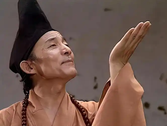 济公游记一片净土在心中歌曲(活济公游本昌90岁高龄荣获品质巨匠,一句