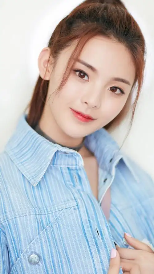 杨超越手机壁纸