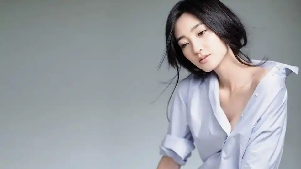 明星姓名:王丽坤 生日:3月22日 明星性别:女内地明星  国籍:中国 出生