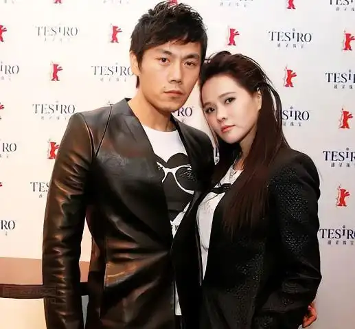 伊能静新动态引热议,含泪发文疑似婚变,与丈夫秦昊长期分隔两地