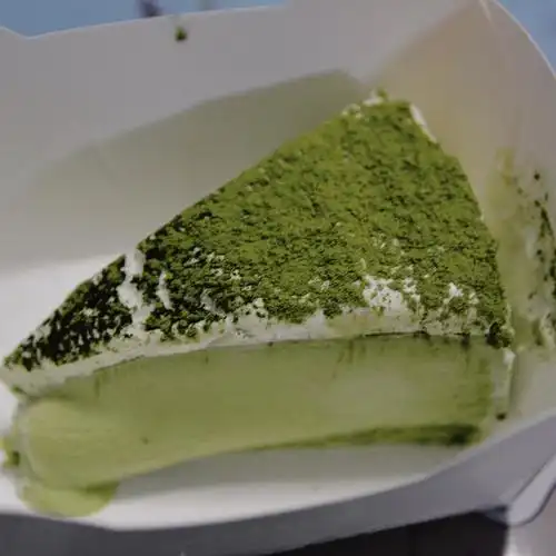 冷冻过的抹茶雪域蛋糕好好吃啊