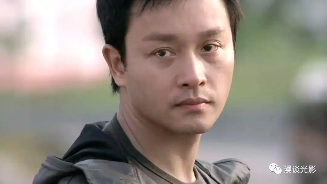 张国荣经典回头剧照,在光影中感受哥哥的无穷魅力