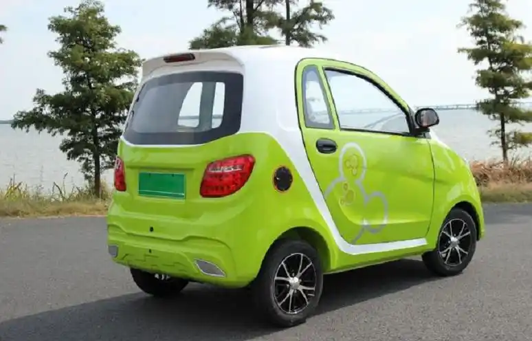 这2款小四轮电动车,2000元左右,安全性好,非常适合老年人代步