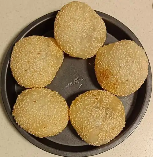 简单快手又美味的空心麻圆(麻球)的做法