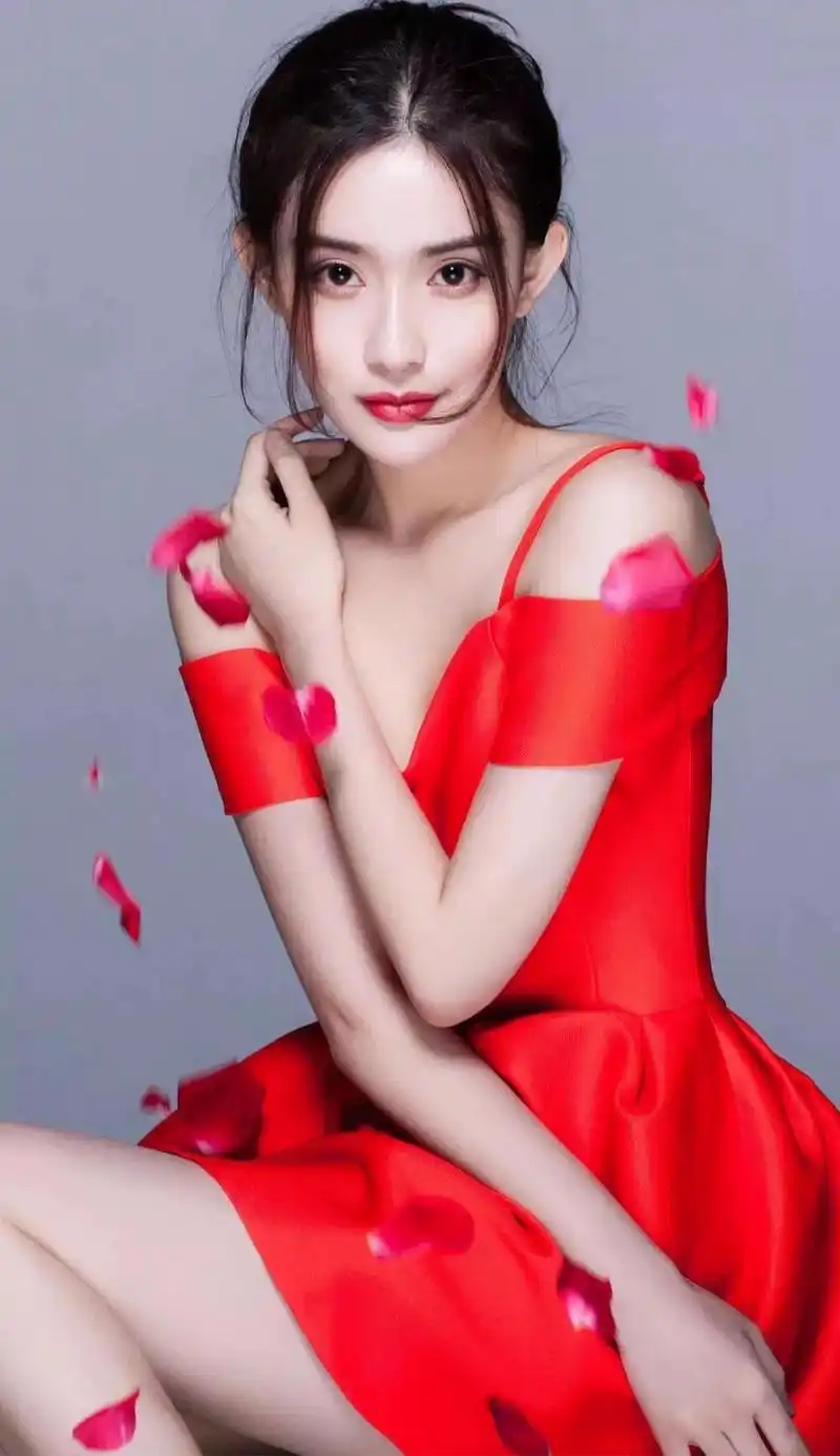 孟子义太性感迷人了,貌美如花,撩人心弦