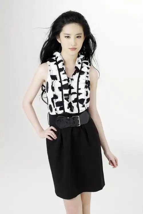 卓多姿微博2011夏季服饰组图(东方丽人刘亦菲)