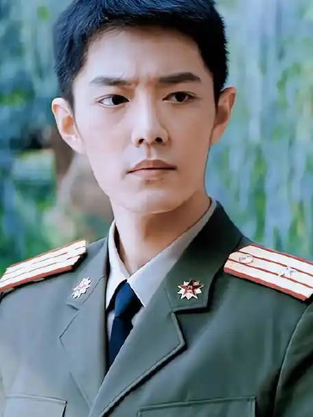 肖战现代制服秀