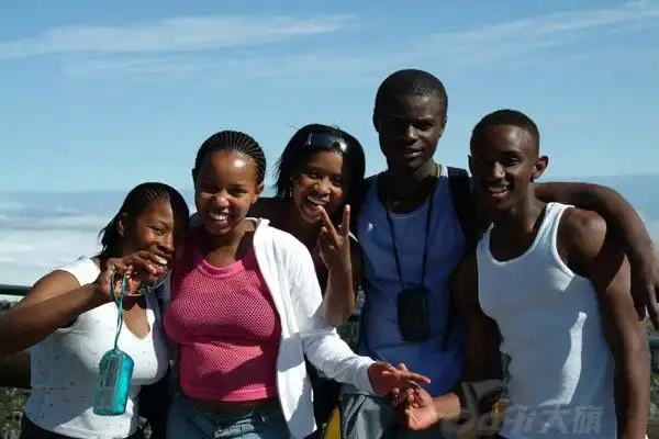 四大人种有什么特征60字