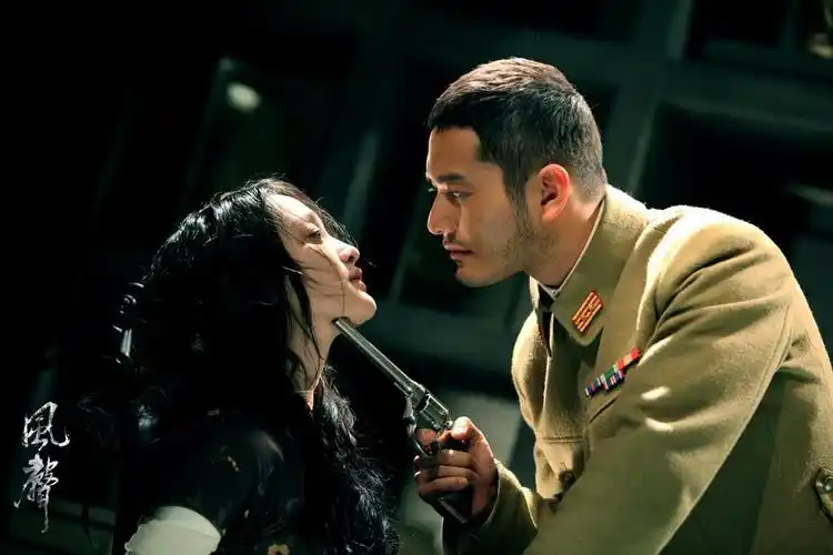 不靠杨颖的人气,只用作品说话,黄晓明的腰杆子终于硬起来了